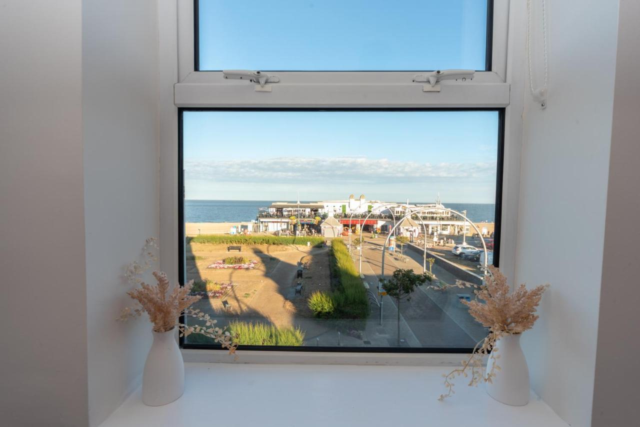 Sea Views Modern Two Bedroom Apartment Lowestoft Exterior foto